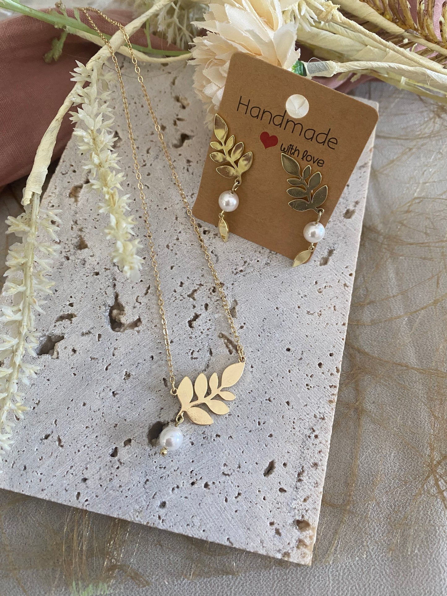 Luna Leaf